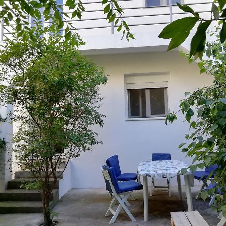 Apartment Nala ชิเบนิก ภายนอก รูปภาพ