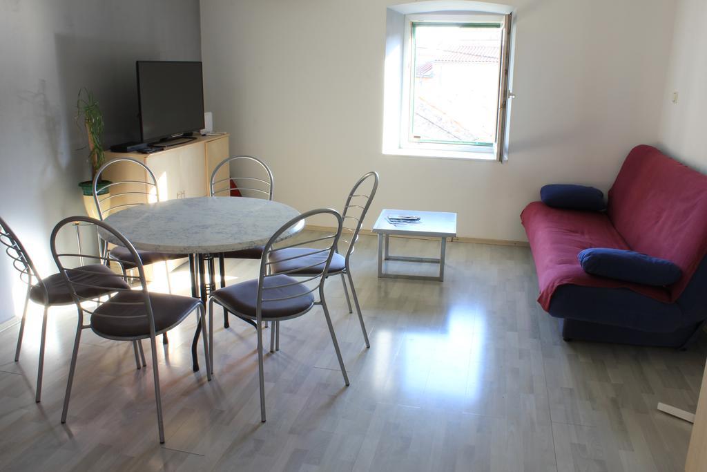Apartment Nala ชิเบนิก ภายนอก รูปภาพ