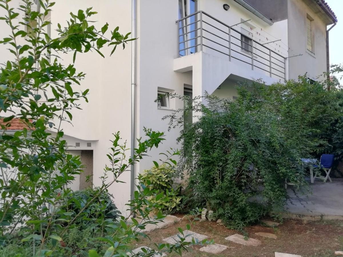 Apartment Nala ชิเบนิก ภายนอก รูปภาพ