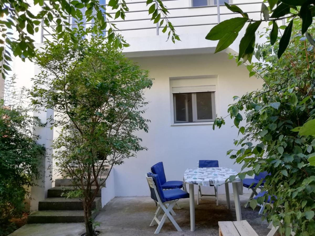 Apartment Nala ชิเบนิก ภายนอก รูปภาพ